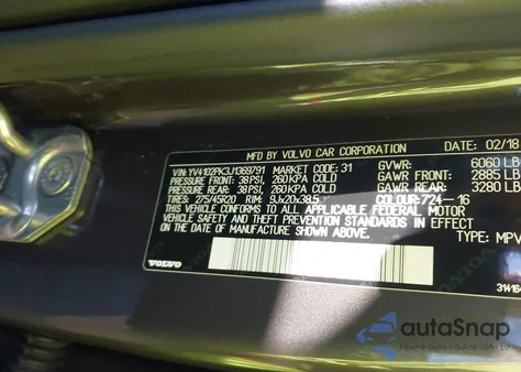 2018 Volvo Xc90 T5 Momentum z USA, uszkodzony, nr VIN YV4102PK3J1369791